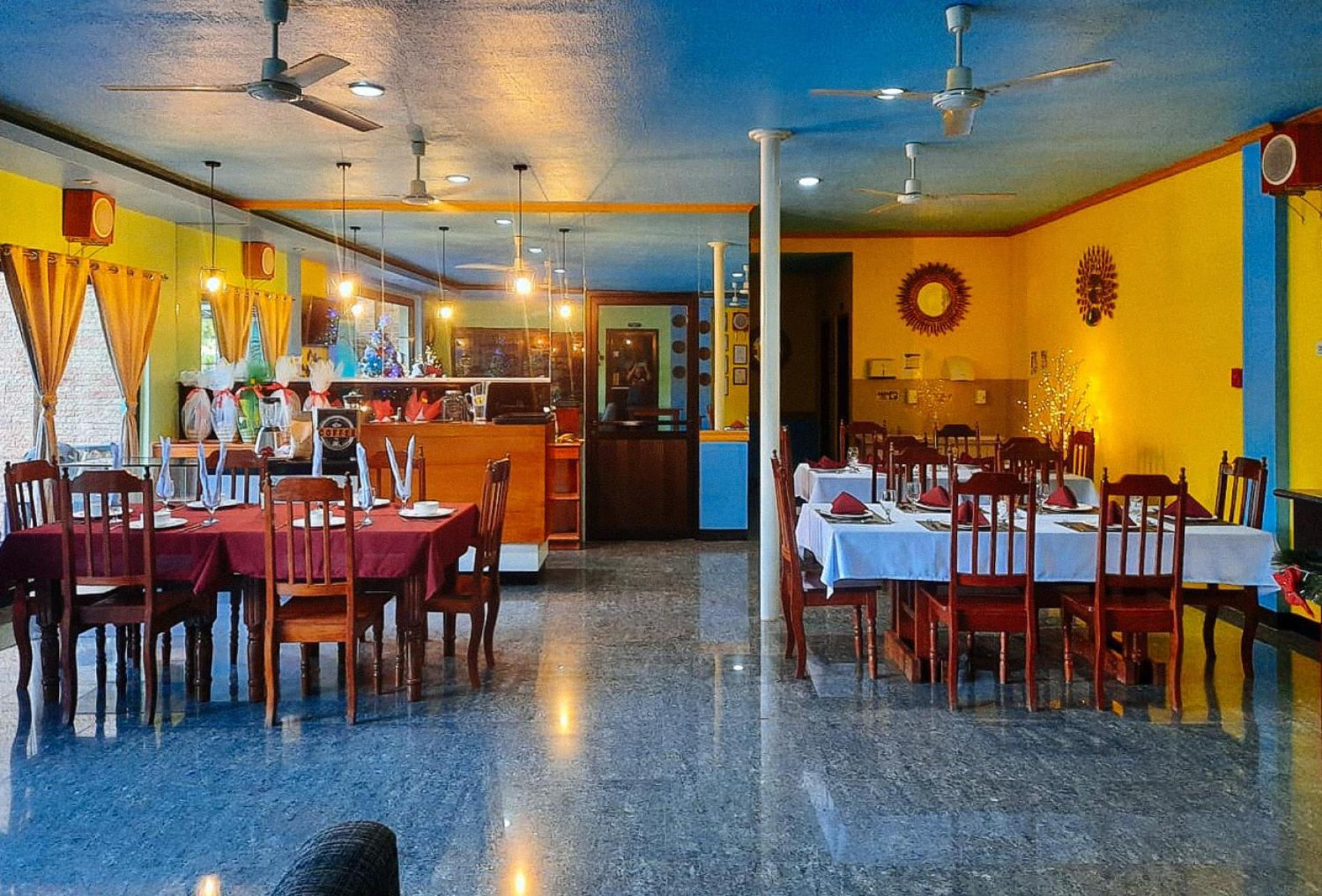 Reddoorz At New Casamila Hotel Palawan بويرتو برينسيسا المظهر الخارجي الصورة