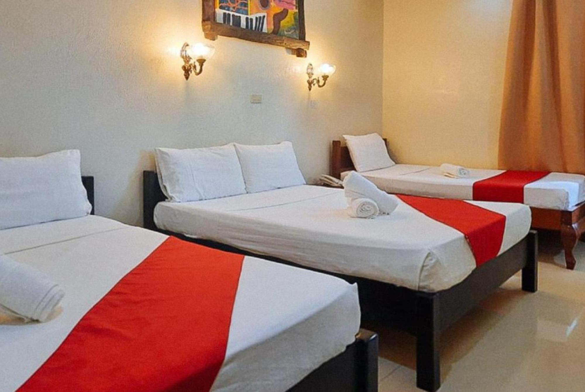 Reddoorz At New Casamila Hotel Palawan بويرتو برينسيسا المظهر الخارجي الصورة